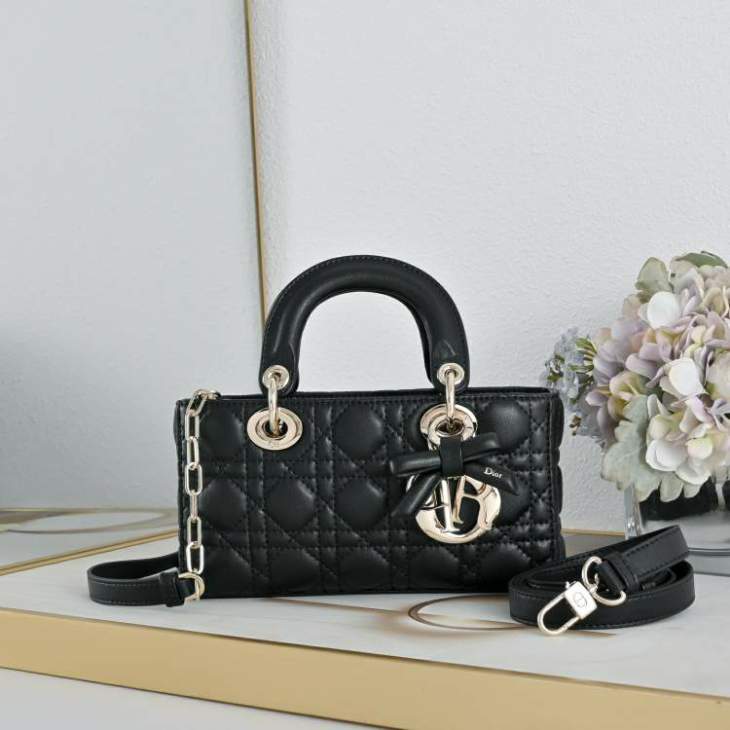 Picture of Dior Handbags _SKUfw239320478fw